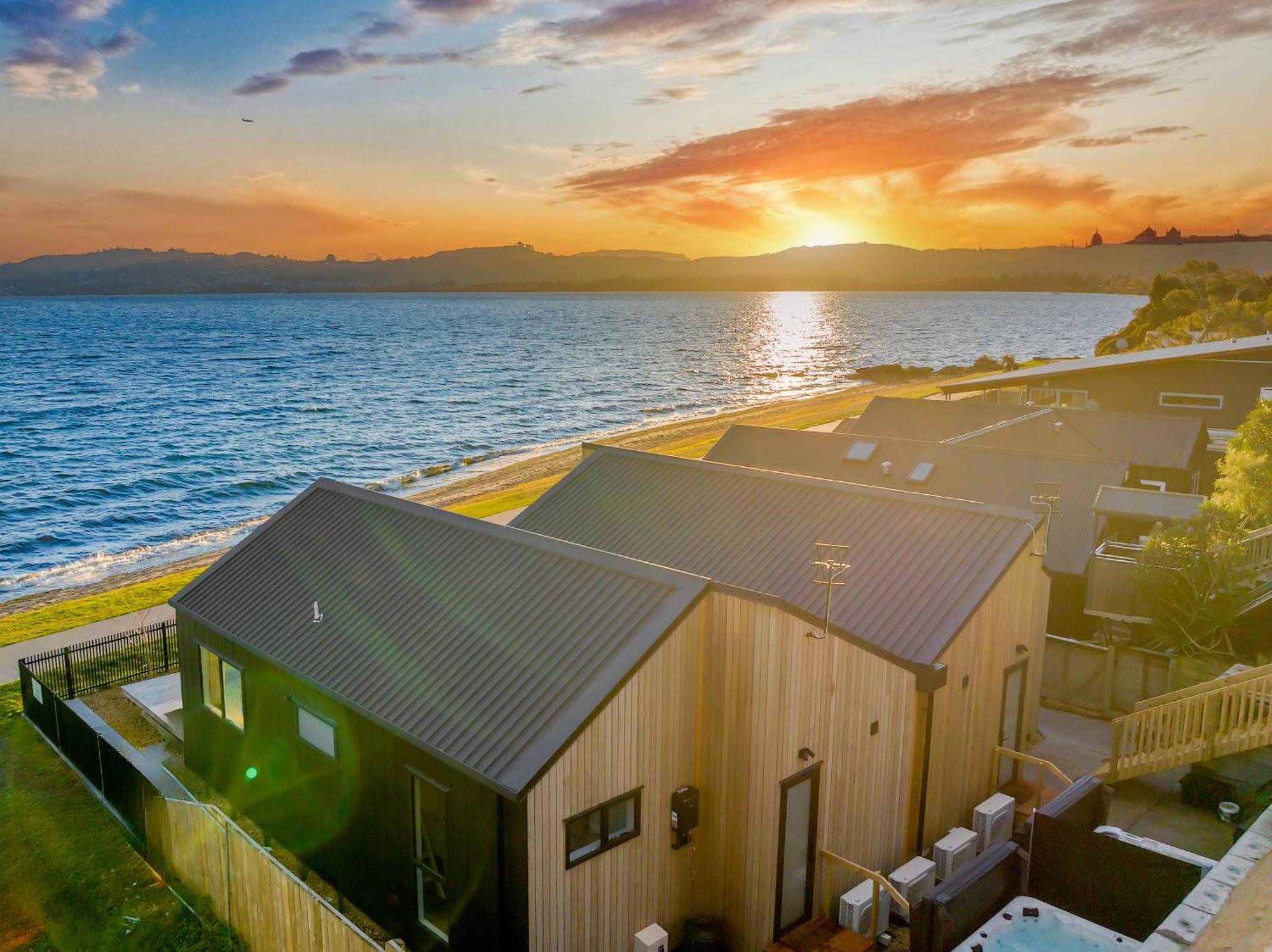 Absolute Lakefront House Taupo Dış mekan fotoğraf